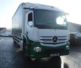 MERCEDES 18-24 30FT CURTAINSIDER BARN DOORS 2020 .