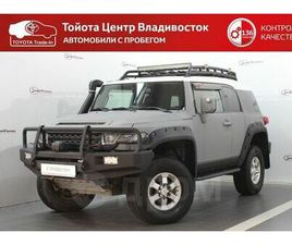 TOYOTA FJ CRUISER