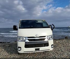 TOYOTA HIACE