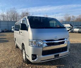 TOYOTA HIACE