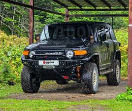 TOYOTA FJ CRUISER