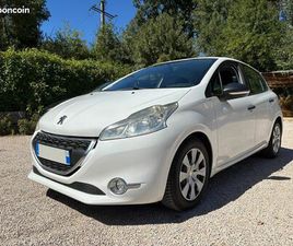 PEUGEOT 208 SOCIETE PEUGEOT 208 1.4 HDI 68 CV COMMERCIALE - CT OK