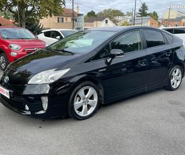 TOYOTA PRIUS (3)