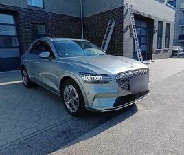 GENESIS GV70 GENESIS GV70 ELEKTRO AWD SPORT LEDER LED MEMORY WÄRMEPUM