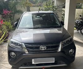 TOYOTA URBAN CRUISER