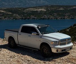 DODGE RAM 1500 5,7L HEMI V8