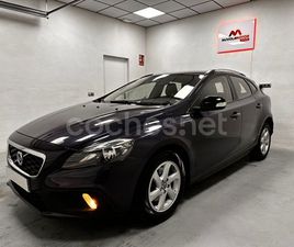 VOLVO V40 CROSS COUNTRY D2 VOLVO V40 CROSS COUNTRY 1.6 D2 MOMENTUM