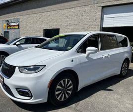 2022 CHRYSLER PACIFICA HYBRID TOURING L