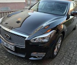 INFINITI GEPFLEGTER Q70 HYBRID (2015), 367 PS