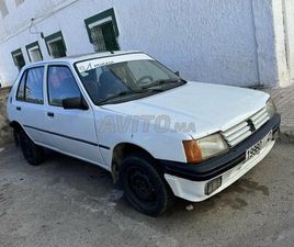 PEUGEOT 205 PEUGEOT 205 ESSENCE MOTEUR SAMBA 1989 À TÉTOUAN
