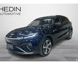 PERFORMANCE AWD // ADAPT. VAKKARI / BOSE AUDIO / PANORAMA / 360° KAMERA / NAHAT / MATRIX LED //