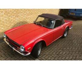 1972 TRIUMPH TR6 ROUGE MANUEL, 4 VITESSES CONDUITE À DROI...