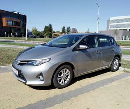 TOYOTA AURIS