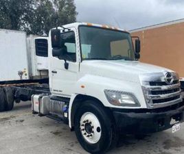 2015 HINO 338 CAB AND CHASSIS (25-156)