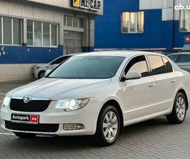 SKODA SUPERB 2012