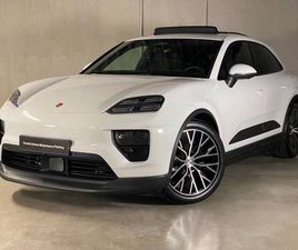 PORSCHE MACAN 4