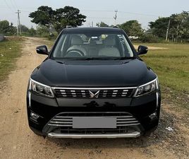 MAHINDRA XUV300