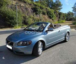 VOLVO C70 VOLVO C70 2.4I MOMENTUM AUTO