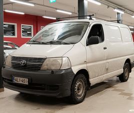 2,5 D-4D 95 4OV / SUOMI-AUTO / LOHKOLÄMMITIN + SISÄPISTOKE / PENKINLÄMMITTIMET / VETOKOUKKU / 2X RENKAAT /