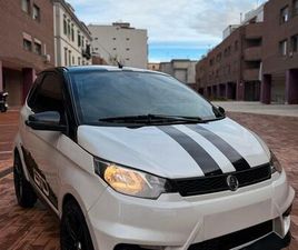 AIXAM MINIAUTO GTO BIANCA TETTO NERO