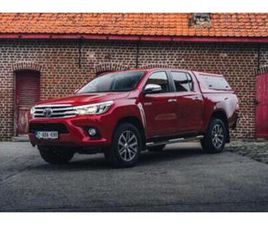 ② TOYOTA HILUX 2.4D LOUNGE AUTOMAAT — TOYOTA — 2EMEMAIN