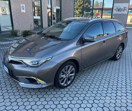 TOYOTA AURIS TOURING SPORTS 1.8 HYBRID BUSINESS
