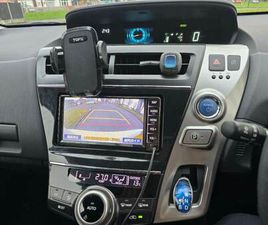 PRIUS ALPHA PLUS 7 SEATER 2019 TOYOTA TAXI CAR UBER BIRMINGHAM MANCHESTER LUTON WOLVERHAMPTON