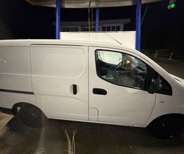 NISSAN NV200