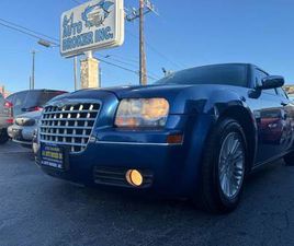 CHRYSLER 300C TOURING 2010 CHRYSLER 300 TOURING104KCLEAN CARFAX,ALL SERVICES LOOOOOOOOOOK