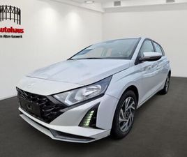 HYUNDAI I20 SITZHEIZUNG+NAVI+KLIMA+LENKRADHEIZ+RÜCKFAHRK