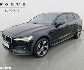VOLVO V60 CROSS COUNTRY