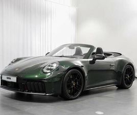 PORSCHE 911 CARRERA 4 GTS CABRIOLET