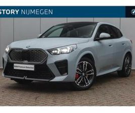 BMW IX2 EDRIVE20 HIGH EXECUTIVE M SPORT / PANORAMADAK / TREK — BMW — MARKTPLAATS