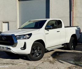 TOYOTA HI LUX HILUX 2.4L D-4D 4X4 HILUX 2022 PICK UP X-TRA CABINE LÉGENDE PHASE 3 / TVA APPARENTE