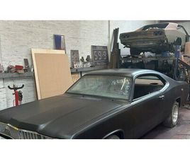 1975 PLYMOUTH DUSTER NOIR AUTOMATIQUE, 3 VITESSES CONDUIT...