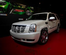 CADILLAC ESCALADE CADILLAC ESCALADE 6.0 V8 HYBRID SPORT LUXURY