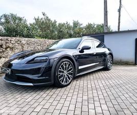 PORSCHE TAYCAN CROSS TURISMO 4