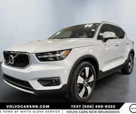 2020 VOLVO XC40 MOMENTUM