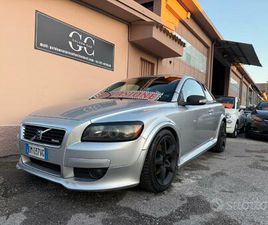 VOLVO C30 D5 VOLVO C30 2.4 R-DESIGN