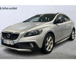 VOLVO V40 CROSS COUNTRY D2 AUT MOMENTUM P-VÄRM PDC