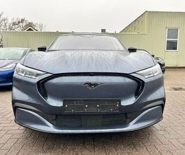 FORD MUSTANG MACH-E