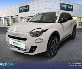 FIAT 600 MHEV 1.2 74KW (100CV) DDCT LA PRIMA