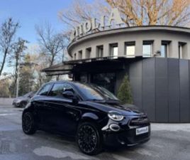 FIAT 900 FIAT 500 Е LA PRIMA PANORAMA 42 KWH ≫ 2022 • 17 900 EUR • ID