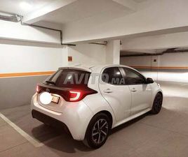 TOYOTA YARIS ESSENCE MANUELLE 2023 À CASABLANCA