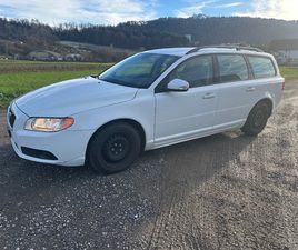 VOLVO V70 V70 2.5T MOMENTUM GEARTRONIC