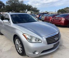 2014 INFINITI Q70 3.7