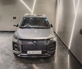 MG HECTOR PLUS