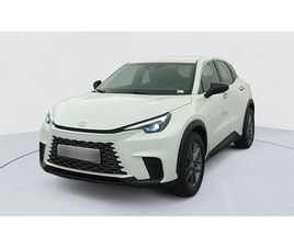 LEXUS LBX LEXUS LBX 2WD BUSINESS HYBRIDE ESSENCE AUTO. 2025 - 10 KM