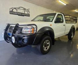NISSAN NP300 2.4 4X4 MID