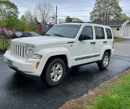 JEEP LIBERTY 2010
